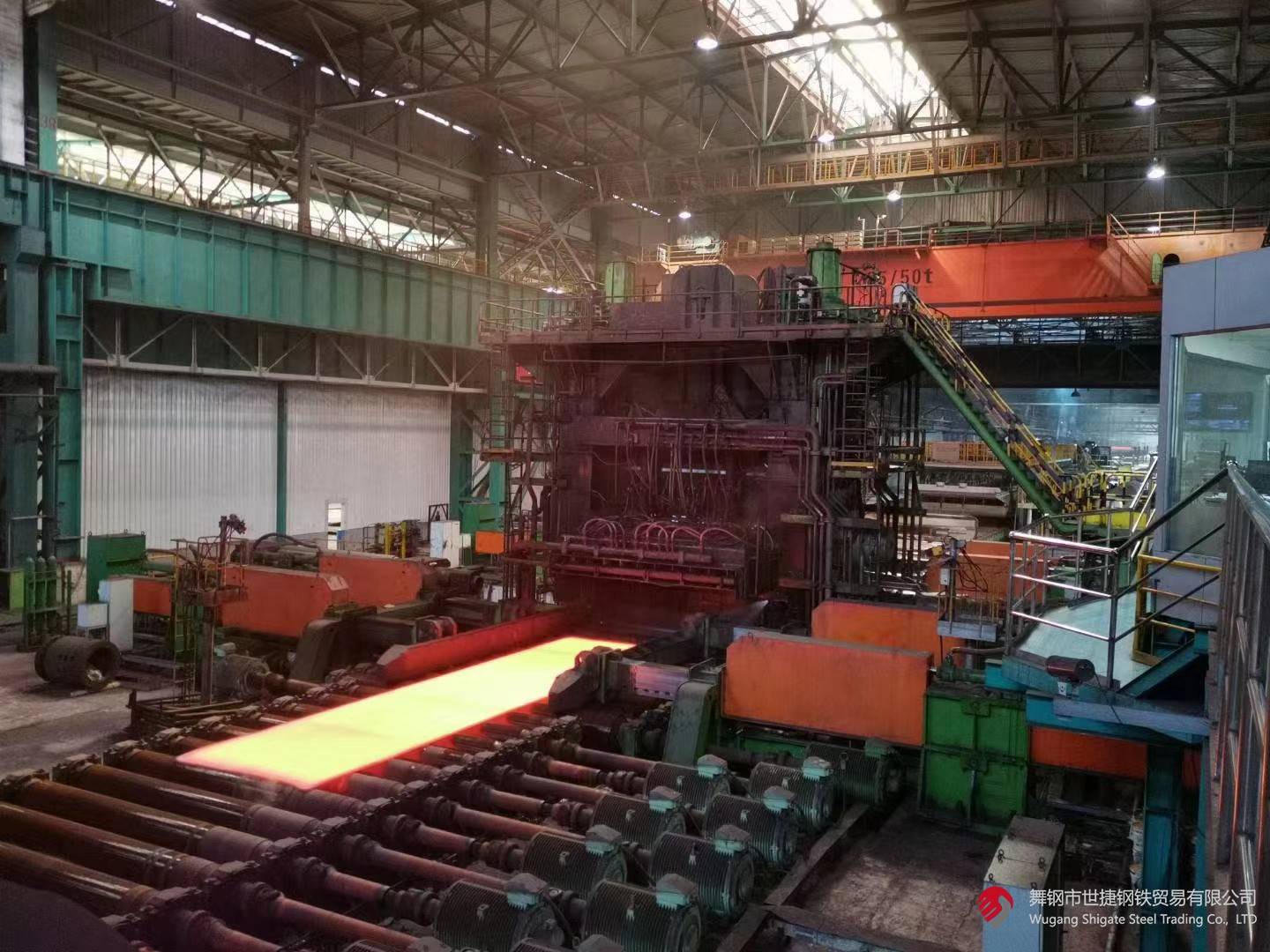 10月17日，河钢集团舞钢公司实施工艺创新研发的锅炉及压力容器板钢板Q370R发往客户，将用于浙江某重点新能源项目的关键部位。此单合同的顺利完成，标志着舞钢在该类钢板研发领域取得新突破：产品交货期明显缩短，产品各项性能指标跃上一个新高度。