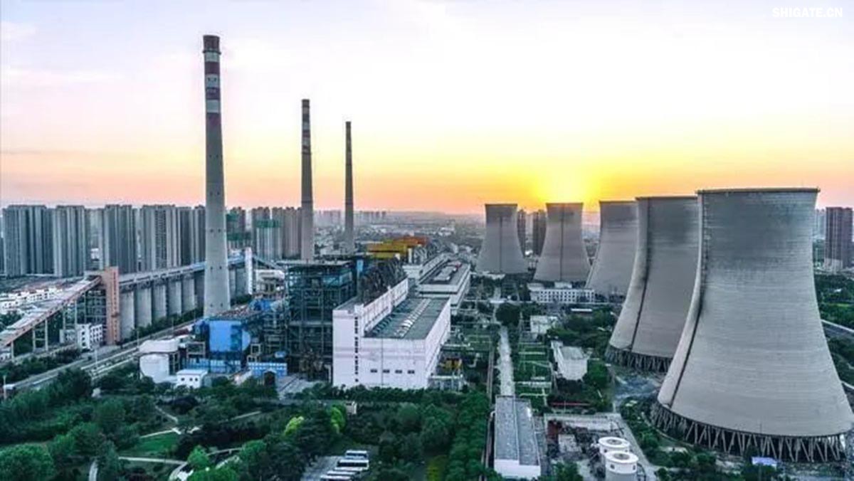 近日，由河钢集团舞钢公司自主研发的大厚度达340mm的特厚核电钢板，成功应用于我国第四代先进裂变核能系统——钍基熔盐实验堆的关键屏蔽层制造。这标志着我国在先进核能技术领域取得又一进展，为实现核电技术自主创新、打破对传统铀燃料的依赖迈出了坚实一步。